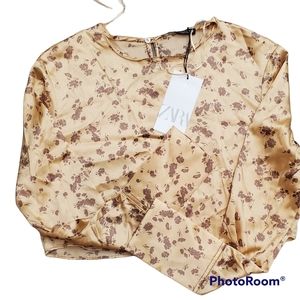 Zara Long Sleeve Crop floral print top size XS NWT